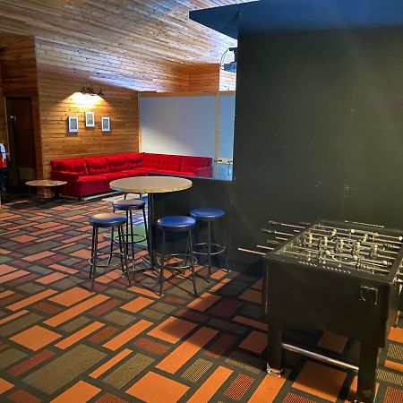 Vegreville Garden Inn Экстерьер фото