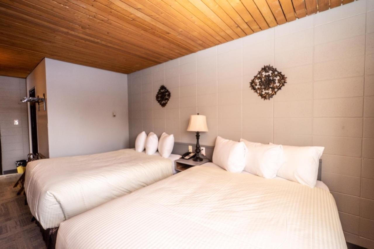 Vegreville Garden Inn Экстерьер фото