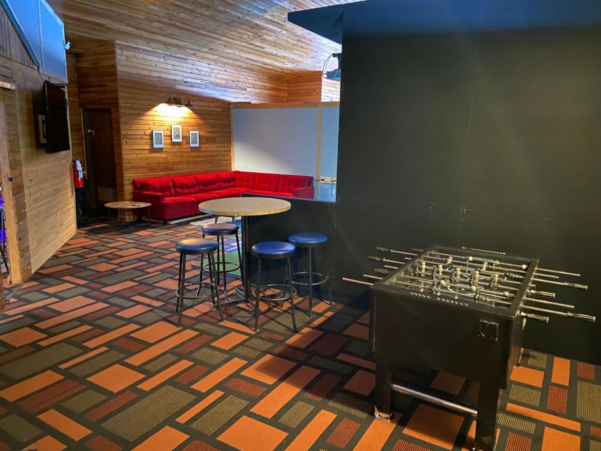 Vegreville Garden Inn Экстерьер фото