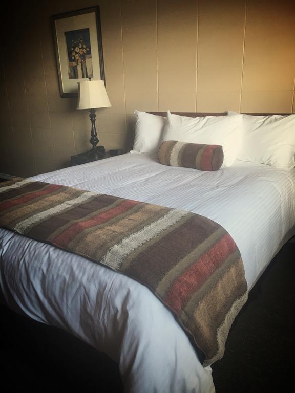 Vegreville Garden Inn Экстерьер фото