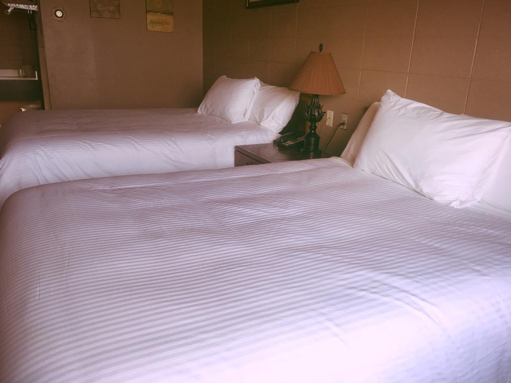 Vegreville Garden Inn Экстерьер фото