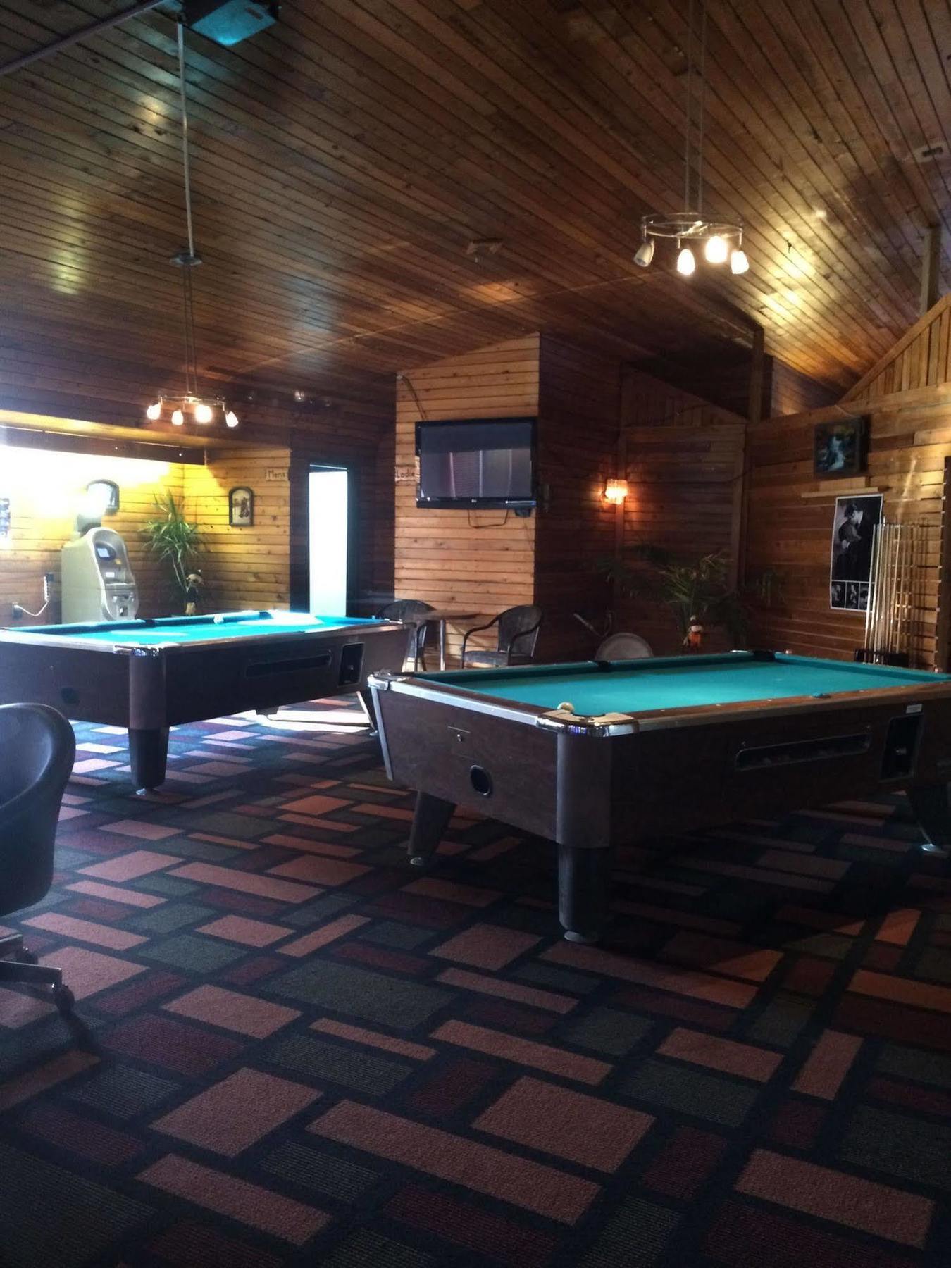 Vegreville Garden Inn Экстерьер фото