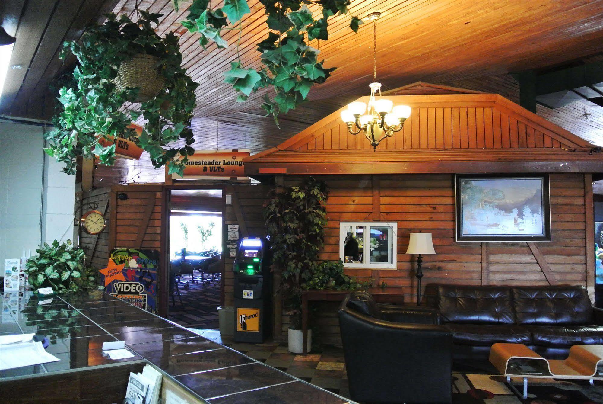 Vegreville Garden Inn Экстерьер фото